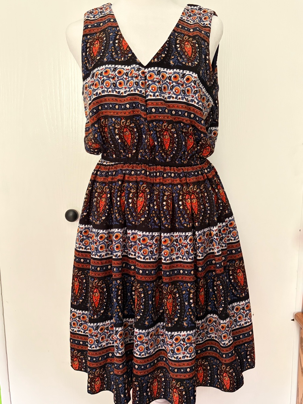Freeway Sleeveless V-Neck Midi Dress in Navy, Rust and Cream